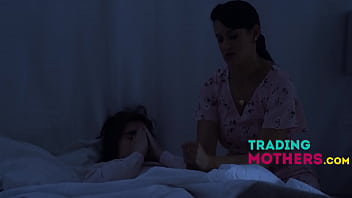 Cuckold vợ trong phim khiêu dâm ánh sáng tối