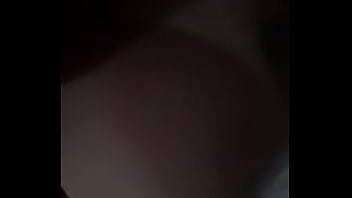 Coquine faisant une vidéo pour sa femme