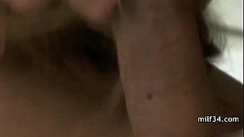 حار زوجة الأب كوغار الجنس في الكعب