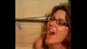 Ερασιτεχνικό wifey Ποτά 2 λαοί piss!