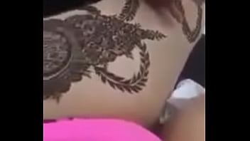 brûlant mehedi femme nue