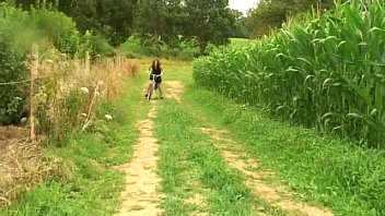 Spycam Papy thích nhóm ngoài trờisex