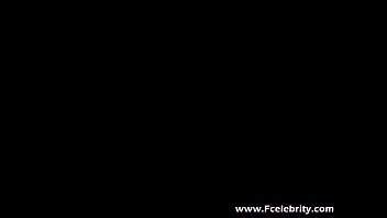 Zrelý ázijský v prdeli bielym frajerom
