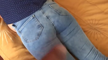 ARDIENTES 69 - ESPOSA MADURA, COÑO PELUDO, ESPIANDO EN