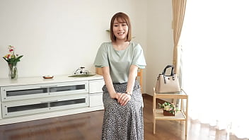 Dokumentarfilm über den ersten Dreh einer verheirateten Frau Haruna Nishijima <mit Digest>