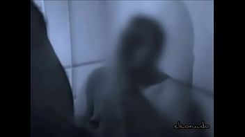 أكل زوجته وتبول في وجه الديوث